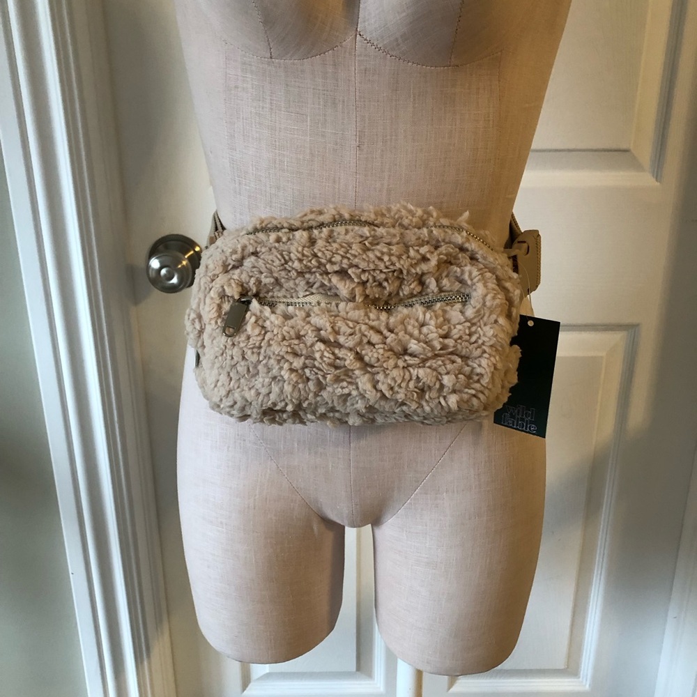 3/$40 Wild Fable Fuzzy Beige Fanny Pack Bag